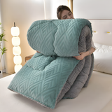 Dual-Sided Soft Quilted Blanket