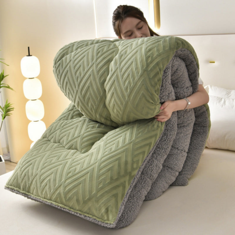 Dual-Sided Soft Quilted Blanket