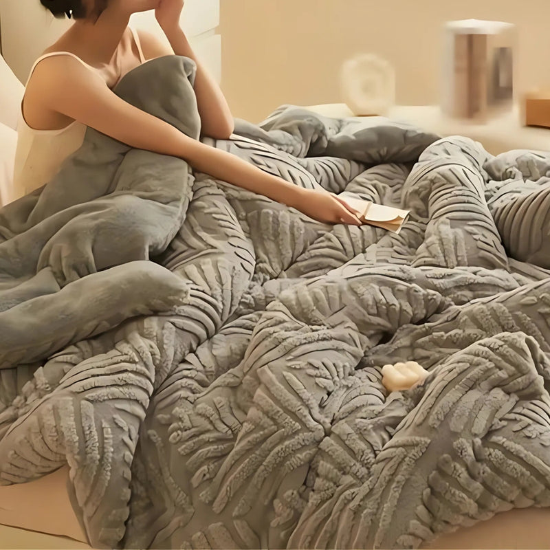 Cressida Deluxe Maple Design Blanket