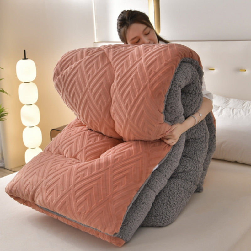 Dual-Sided Soft Quilted Blanket